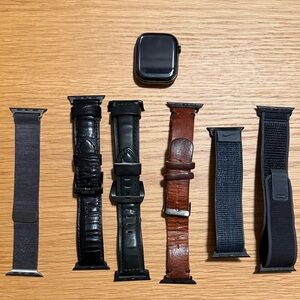 Watch Series 10 Titanium 46MM Cellular w/ 6 bands